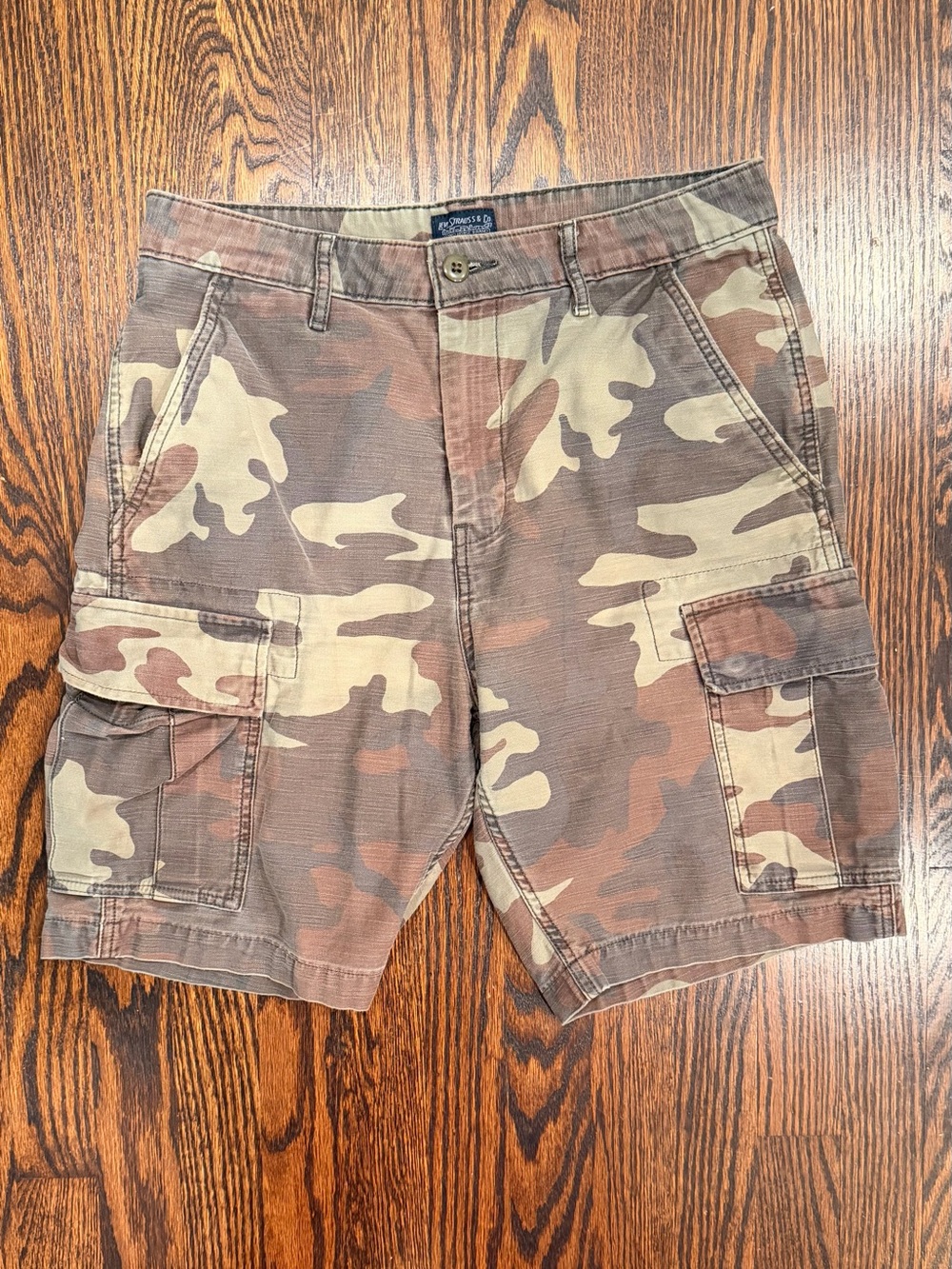 Levi Strauss & Co Two Horse Brand Men's Camo Cargo Shorts Size W30